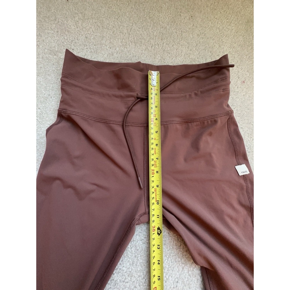 $98 Vuori Daily Leggings Size M In Rosewood - Picture 9 of 11
